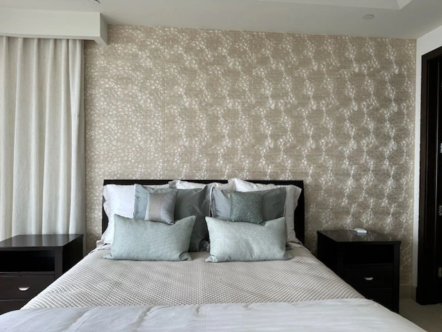 Southtown Wallpaper Installer team member at work in San Antonio